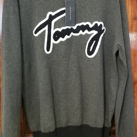 Tommy Hilfiger Bundle - Picture 2 of 3